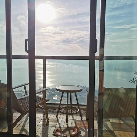 Yussy 2 Bedroom Sea View Condo At R&F Princess Cove Джохор-Бару Экстерьер фото
