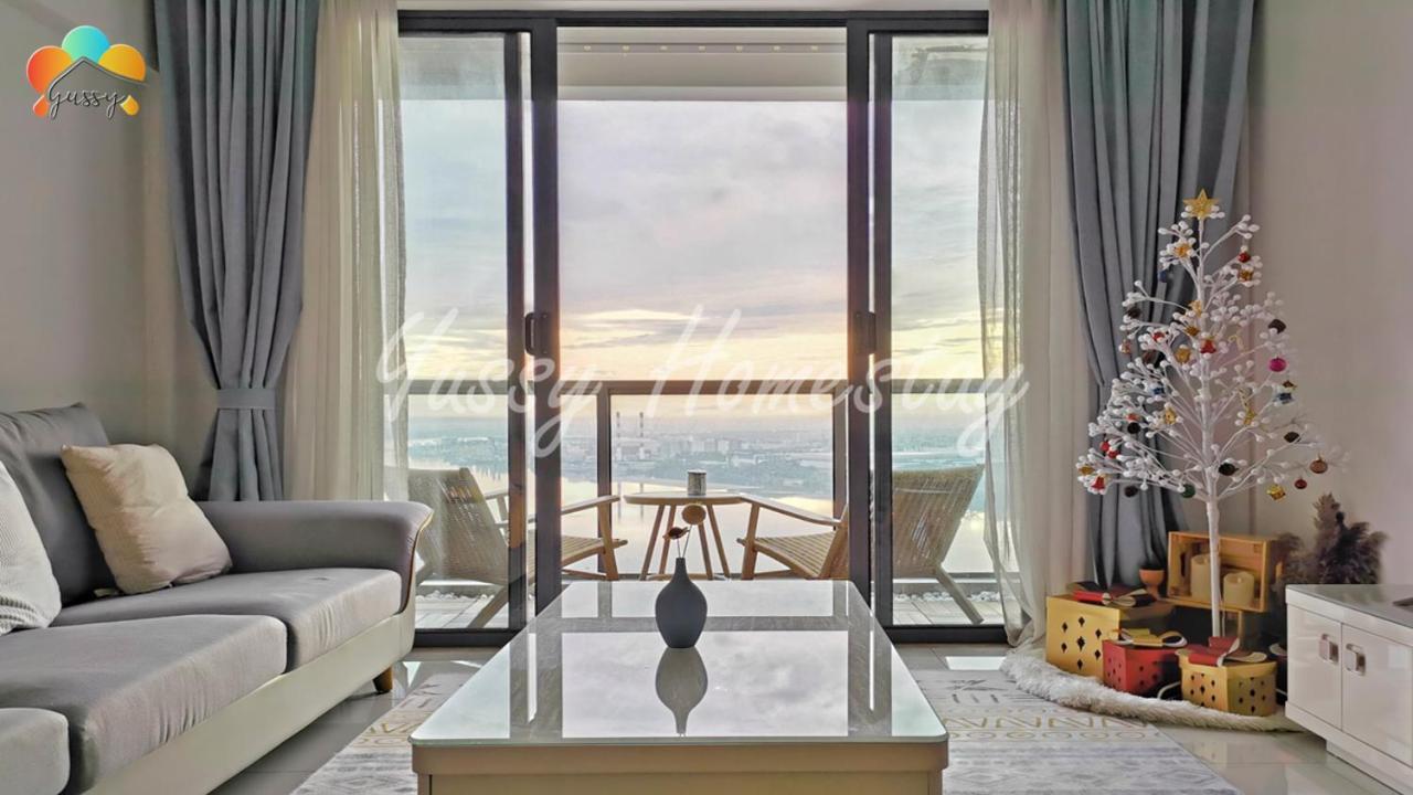 Yussy 2 Bedroom Sea View Condo At R&F Princess Cove Джохор-Бару Экстерьер фото