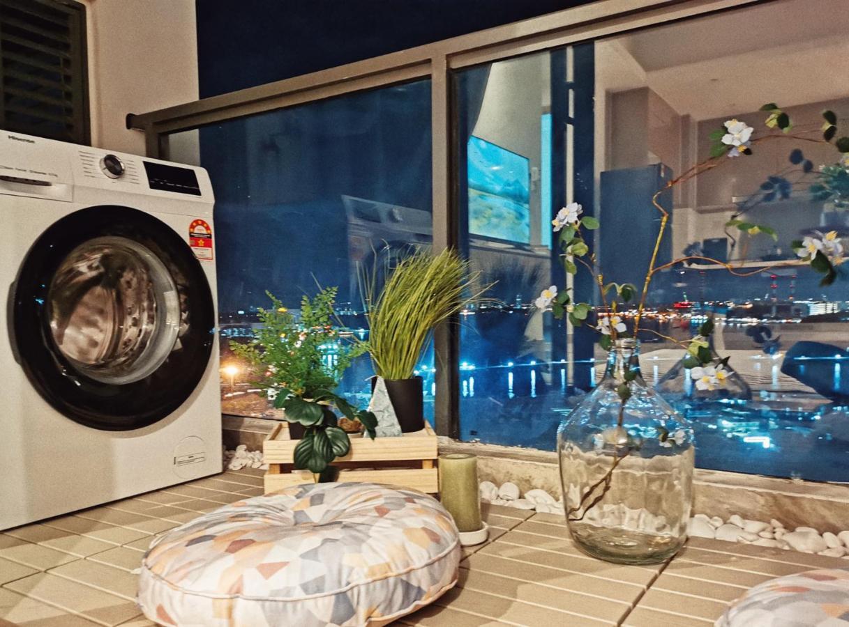Yussy 2 Bedroom Sea View Condo At R&F Princess Cove Джохор-Бару Экстерьер фото